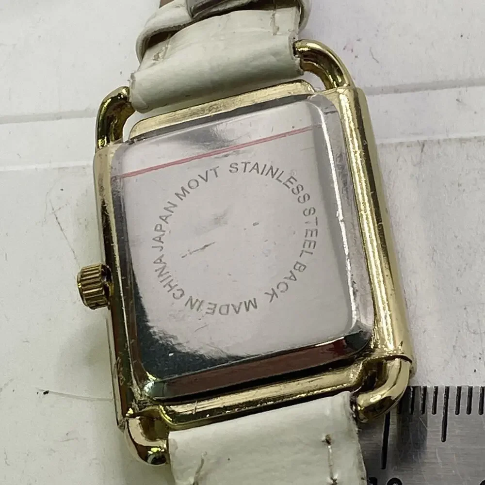 Bella & Rose Womens Tank Watch New Batteey